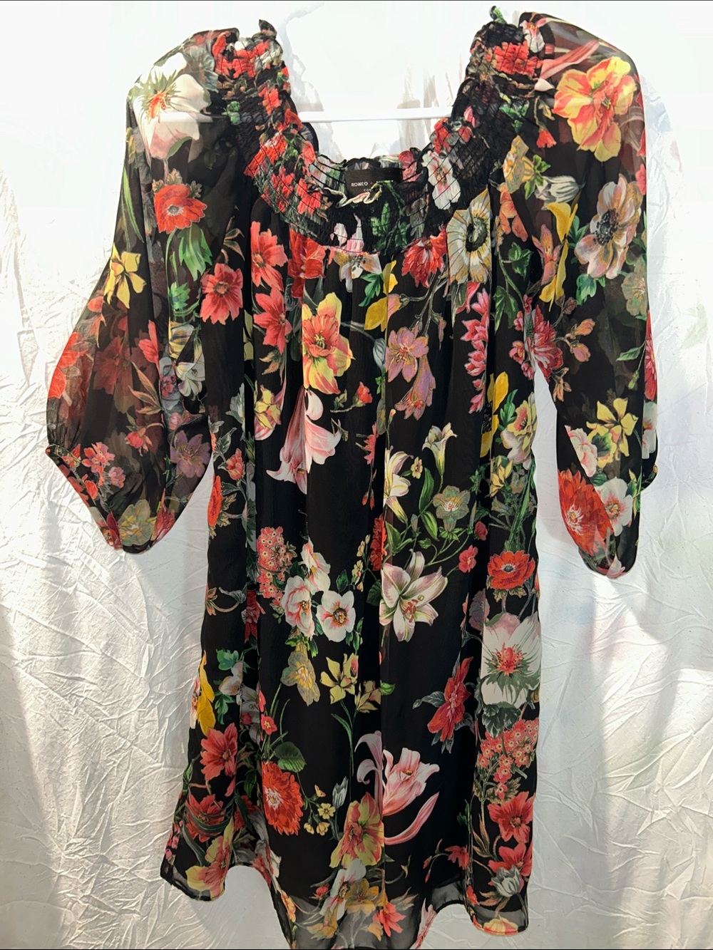 Romeo & Juliet Couture Black Floral Off-Shoulder Long Sleeve Dress size small.